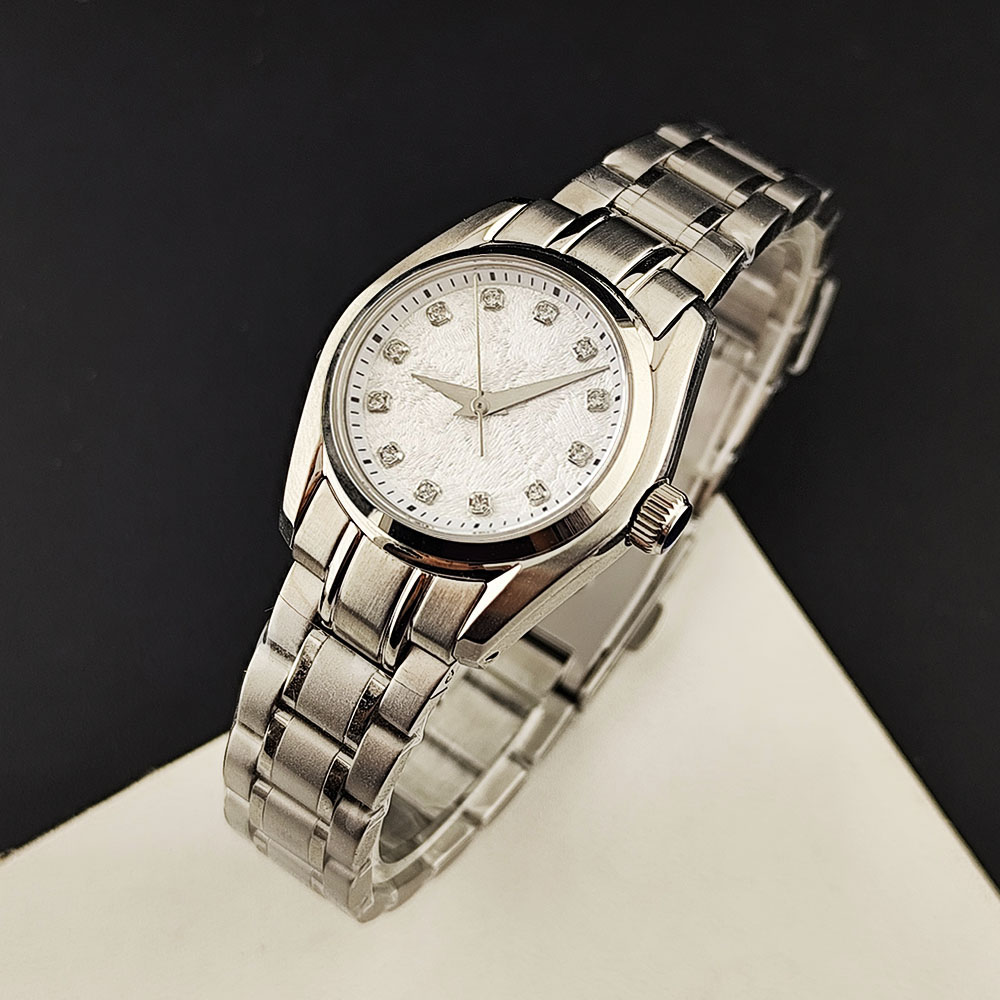 ساعة يد نسائية 2026 NH05 بقرص  - مراجعة Accessories With Watch وسعره