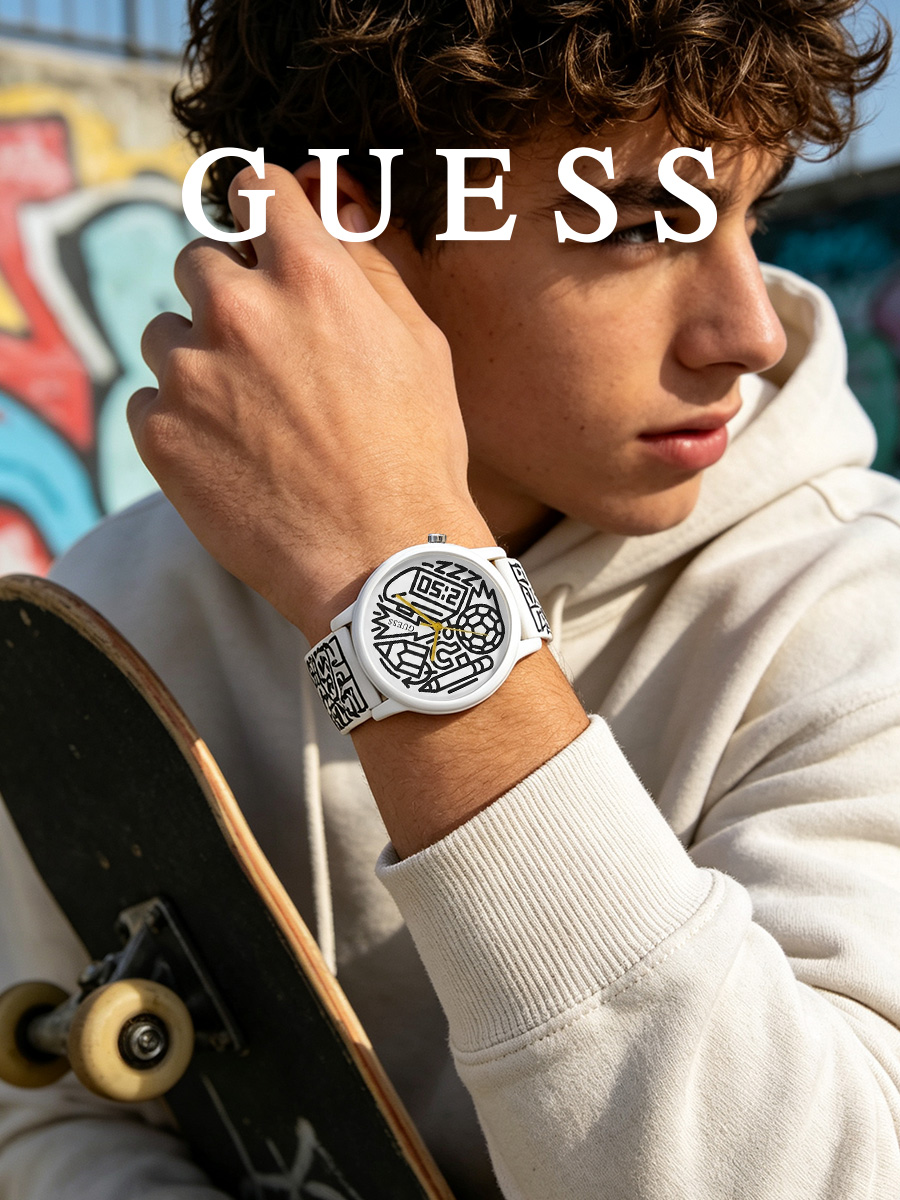 ساعة كوارتز للجنسين من Guess ب - مراجعة Smartwatch Guess وسعره